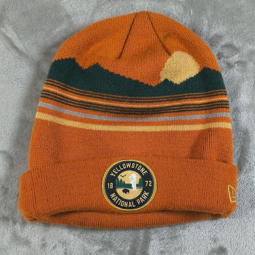 Yellowstone‎ National Park Beanie New Era Striped Outdoor Wildlife Nature 1872